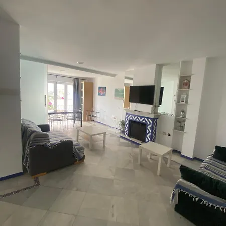 Medina Puerto Sherry Apartment